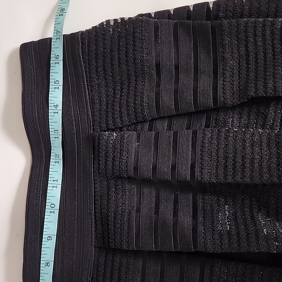 TORRID ALINE BLACK SKIRT/ SIZE 0 ( L/12) - Picture 10 of 14